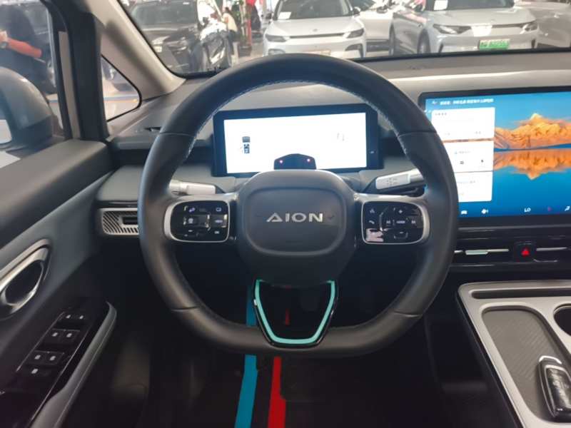Used AION Y 2023 Plus 510 Tech Edition — 10