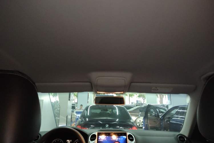 Used Volkswagen Tiguan L 2016 300TSI Automatic Two-Wheel Drive Trend Edition