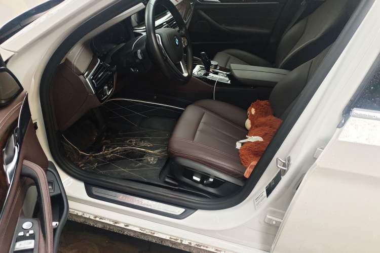 Used BMW 5 Series 2020 525Li Luxury Package