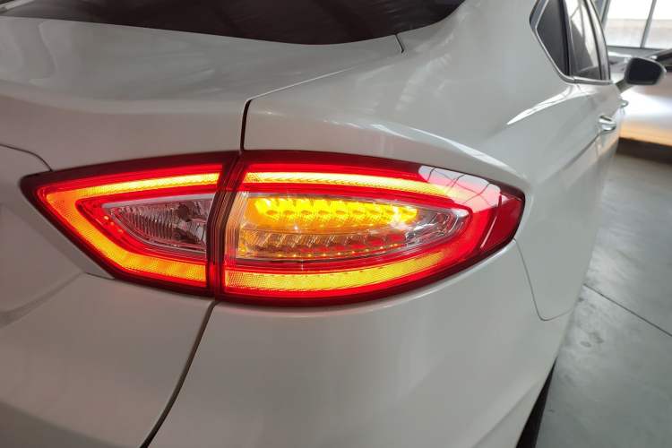 Used Ford Mondeo 2013 2.0L GTDi 200 Fashion Edition