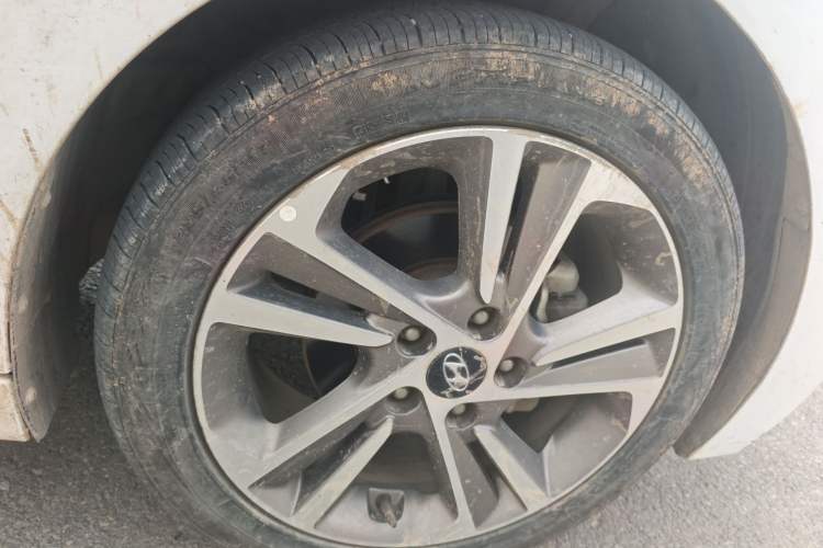 Used Hyundai Elantra (6th Generation / Lingdong) 2016 1.6L Automatic ZhiXuan – Elite Version Right Front Wheel Hub