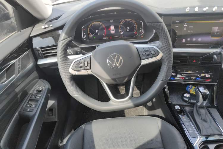 Used Volkswagen Passat 2025 Outstanding Model 380TSI Starry Dragon Edition
