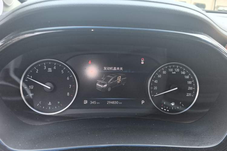 Used Buick GL8 2023 Land Executive Class Comfort Model
