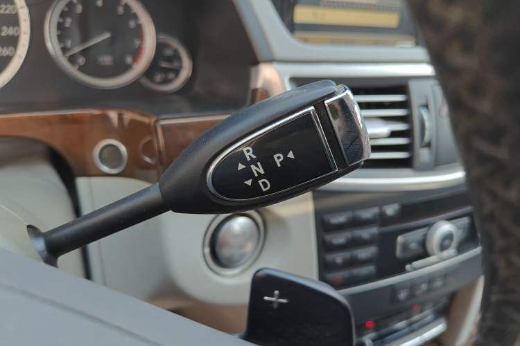 Used Mercedes-Benz E-Class 2011 E 300 L Elegant Model Gear Lever