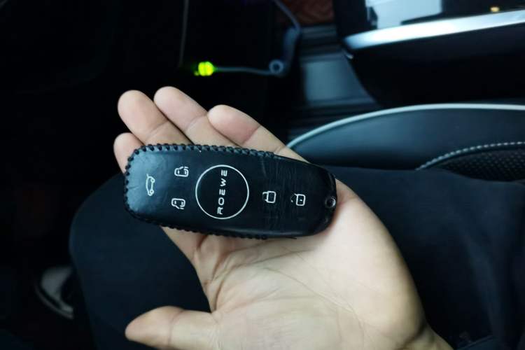 Used Roewe iMAX8 2021 400TGI Supreme Series Prestige Edition
