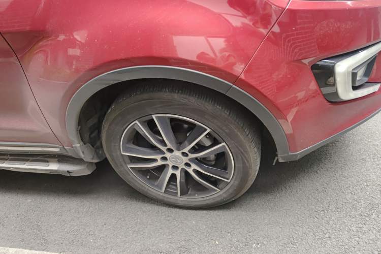 Used JMC Yusheng S330 2016 1.5L GTDi Automatic Two-Wheel Drive Flagship Edition Right Front Wheel Hub