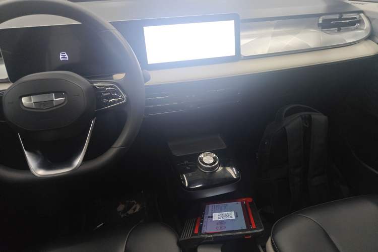 Used Geometry E Firefly 2022 320KM Cute Tiger 4-Seater Audio And AC Panel