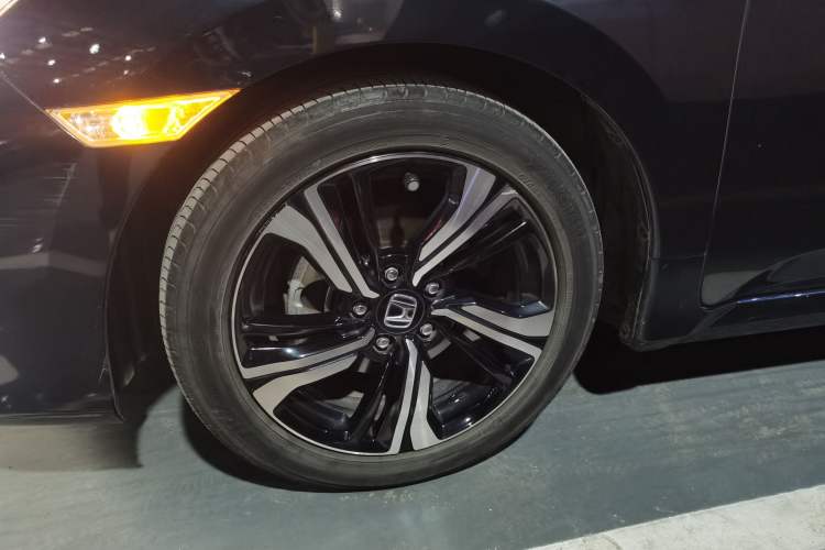 Used Honda Civic 2019 220TURBO CVT Power Edition China VI Emission Standard
