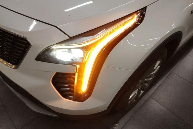 Used Cadillac XT4 2020 28T Two-Wheel-Drive Leading Version