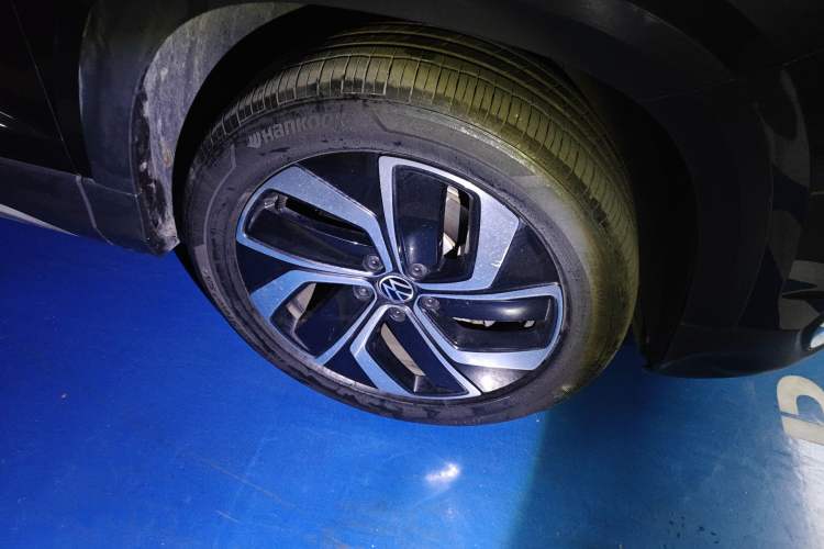 Used Volkswagen Tharu 2023 300TSI Two-Wheel-Drive Full Moon Edition
