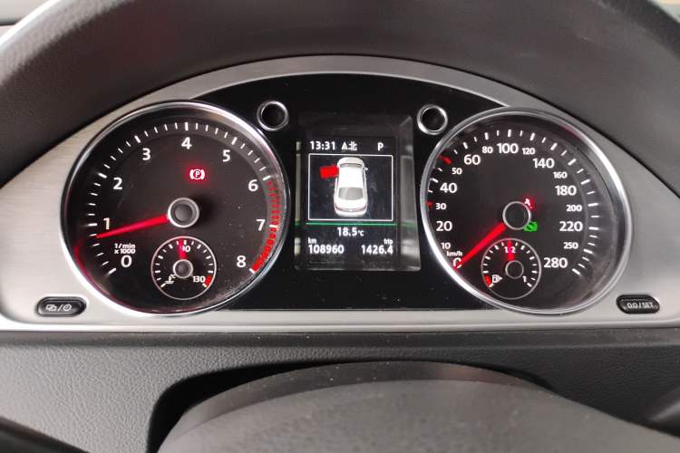 Used Volkswagen FAW-Volkswagen CC 2015 2.0 TSI Luxury Model Instrument Cluster