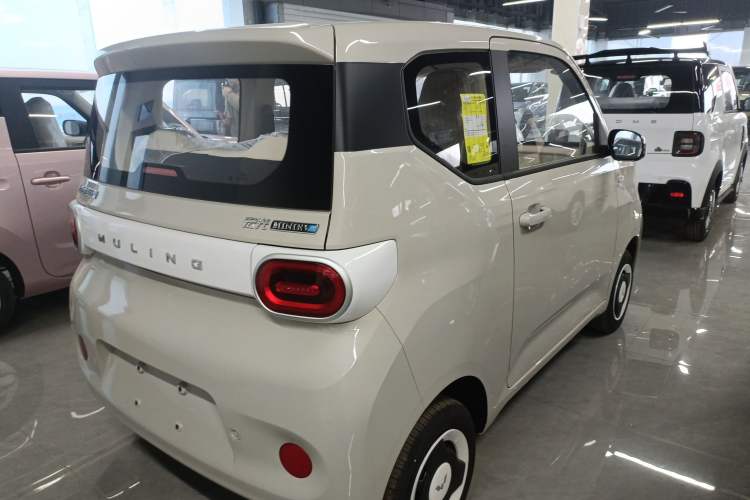 Used Wuling Hongguang MINIEV 2024 3rd Generation 215km Youth Edition
