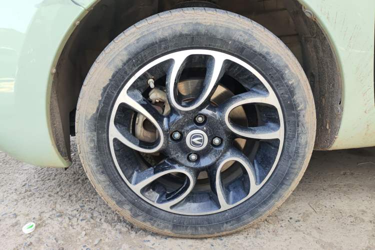 Used CHANGAN OSHAN Benni E-Star 2021 National Edition Colorful Version Lithium Iron Phosphate (31.86 kWh) Left Front Wheel Hub