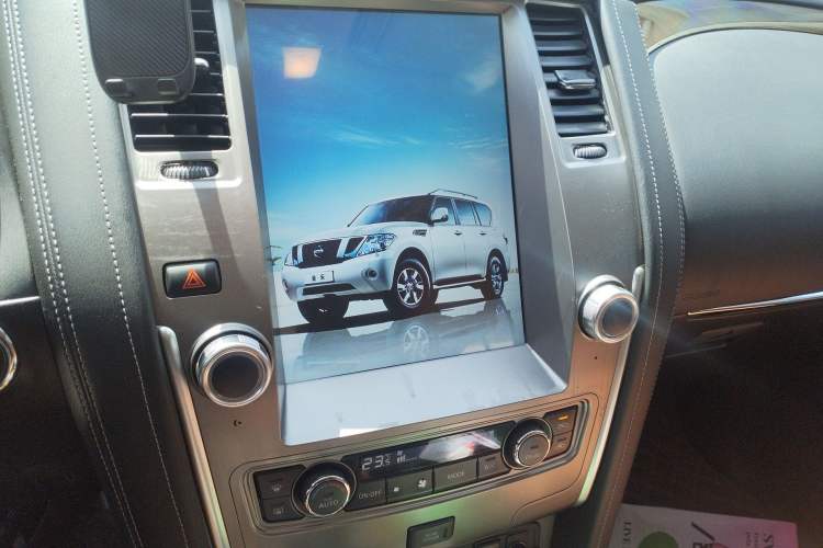 Used Nissan Patrol  Audio And AC Panel