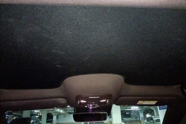 Used ORA Lightning Cat 2022 555 km Luxury Edition