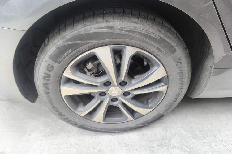 Used CHANGAN Eado 2022 PLUS Blue Whale NE 1.4T GDI DCT Prestige Edition Right Rear Wheel Hub