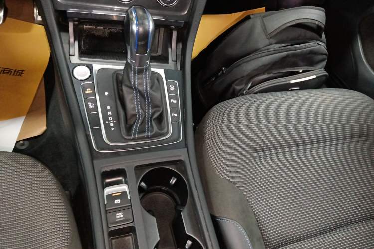 Used Volkswagen Golf Pure Electric 2020 Chari
