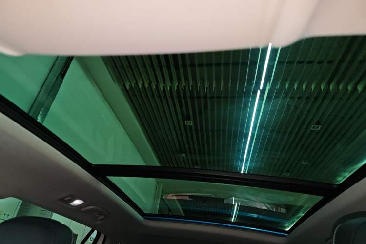 Used Volkswagen Tiguan L 2021 330TSI Automatic Two-Wheel Drive R-Line Enhanced Edition