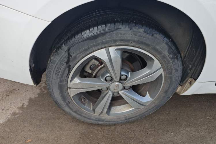 Used Geely Auto Emgrand GL 2018 1.8L Manual Elite Smart Connectivity Version Right Rear Wheel Hub