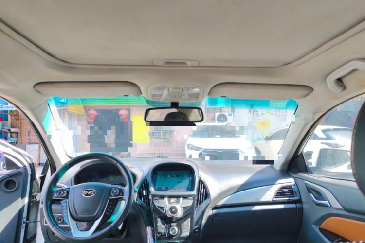 Used BYD Qin 2015 1.5T Dual-Crown Flagship Edition