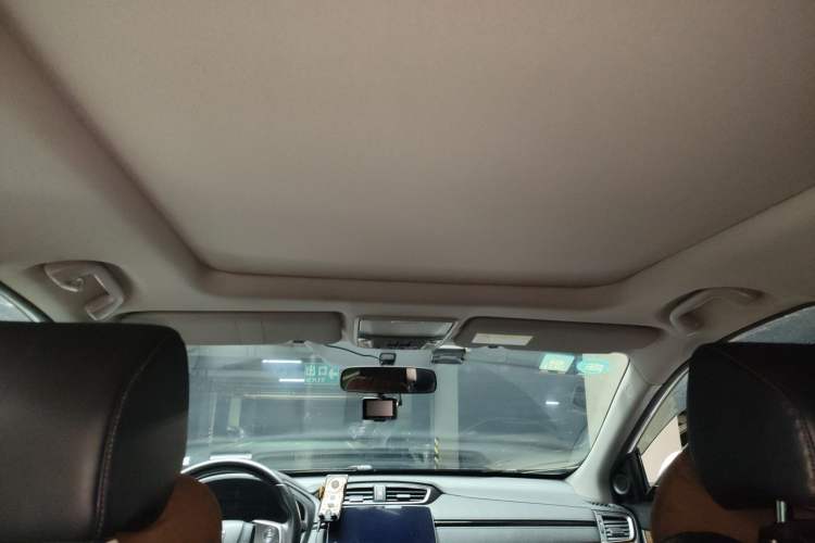 Used Honda CR-V 2017 240TURBO CVT Front-Wheel Drive Fashion Edition