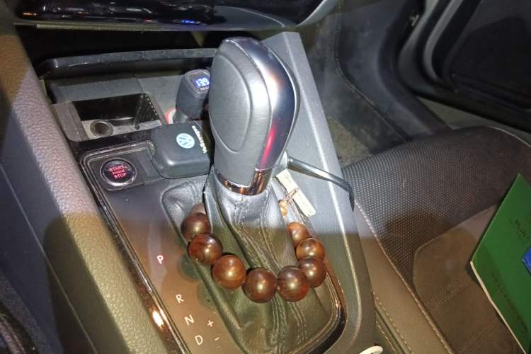 Used Volkswagen Sagitar 2015 230TSI Automatic Luxury Model