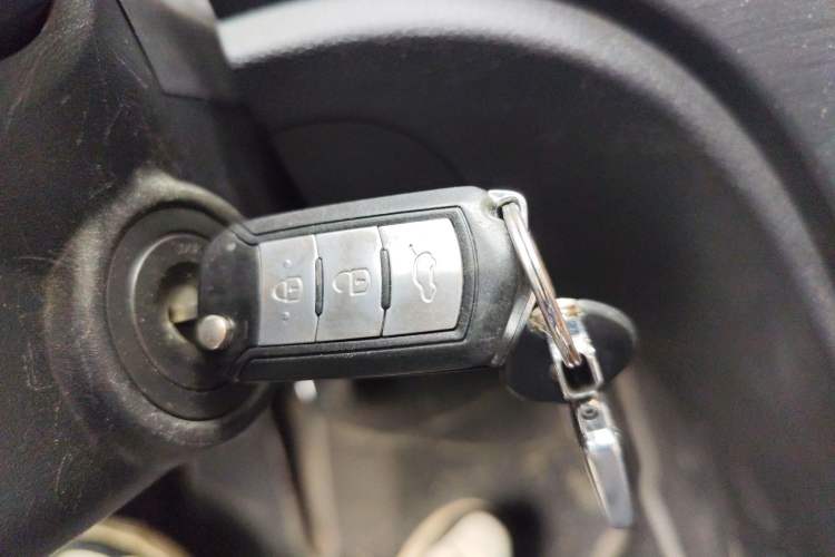 Used GAC Trumpchi GA3S Vision 2014 1.6L Manual Elite Edition
