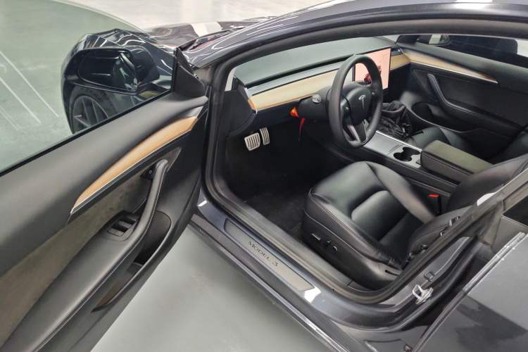 Used Tesla Model 3 2022 Performance High-Performance All-Wheel-Drive Version
