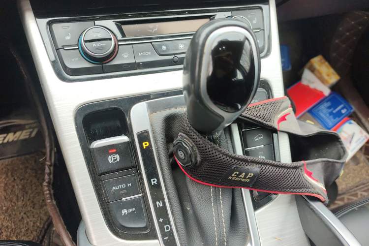 Used Geely Auto Emgrand X7 Sport 2018 1.8TD Automatic Two-Wheel Drive Smart Connect 4G Internet Edition