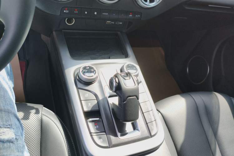 Used Tank 300 2023 Off-Road Edition 2.0T Conqueror Gear Lever