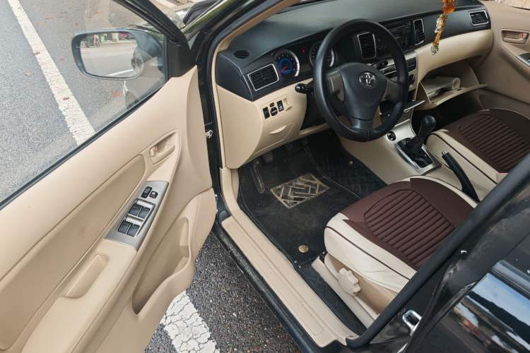 Used Toyota Corolla EX 2013 1.6L Manual Excellence Edition