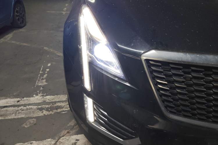 Used Cadillac XT5 2021 2.0T Two-Wheel Drive Luxury Version