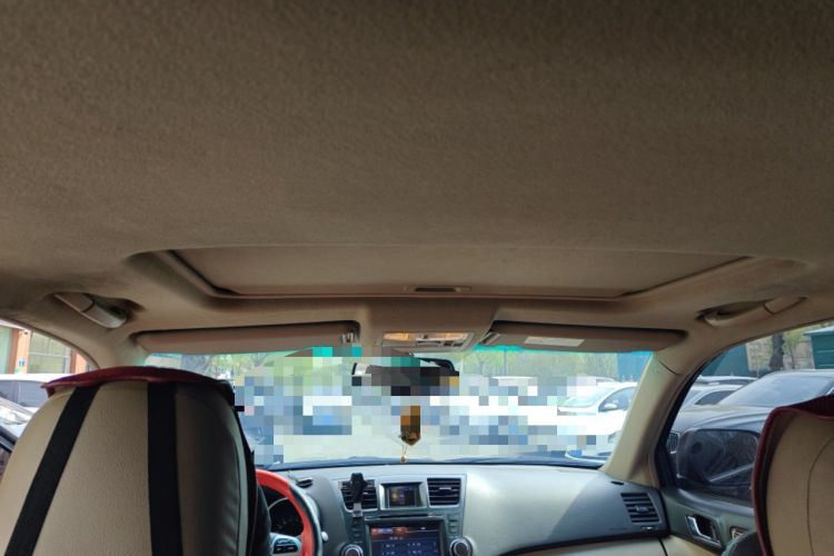 Used Toyota Highlander 2012 2.7L Two-Wheel Drive 7-Seater Ultimate Edition