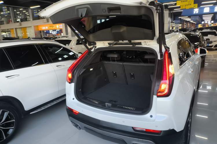 Used Cadillac XT4 2023 28T Two-Wheel Drive Prestige Version