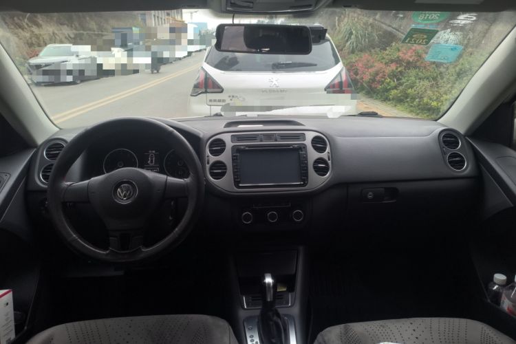 Used Volkswagen Tiguan 2015 1.8TSI Automatic Two-Wheel Drive Trend Edition Headliner