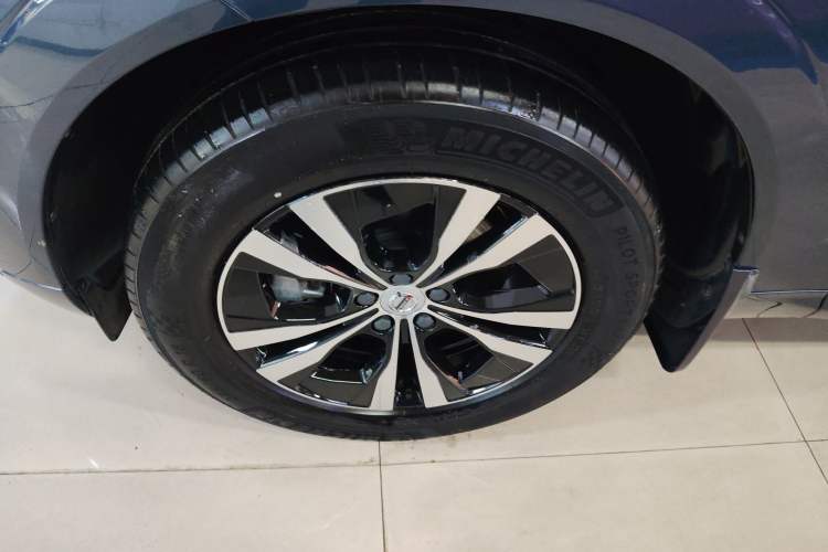 Used Volvo XC60 2023 B5 4x4 Smart Luxury Edition