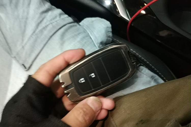 Used Toyota FRONTLANDER 2022 2.0L CVT Luxury Edition