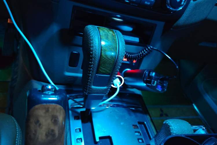 Used Mitsubishi Pajero 2018 3.0L Automatic Comfort Edition Gear Lever