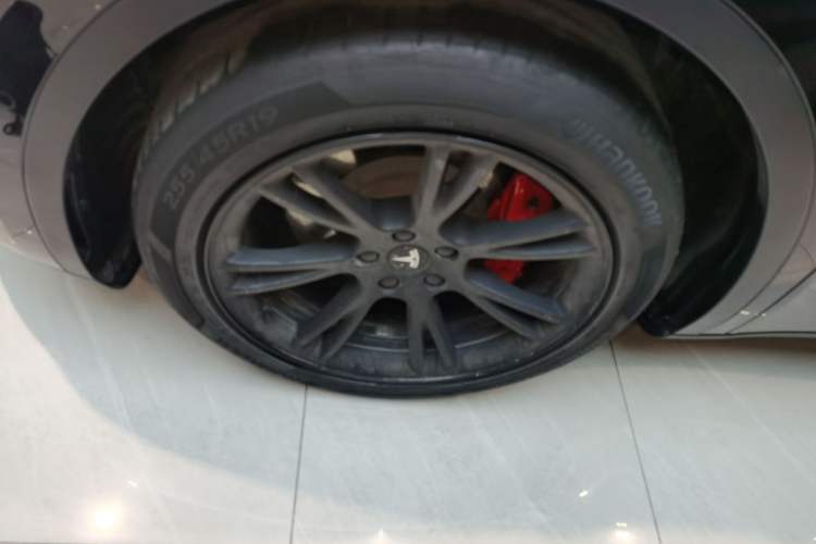 Used Tesla Model Y 2022 Rear-Wheel-Drive Version
