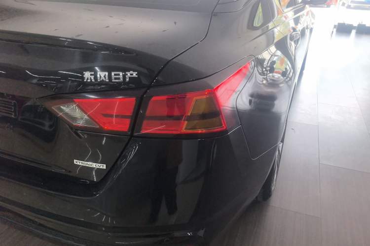 Used Nissan Teana 2021 2.0L XL Upper AD1 Smart Drive & Navigation Edition Right Rear Taillight