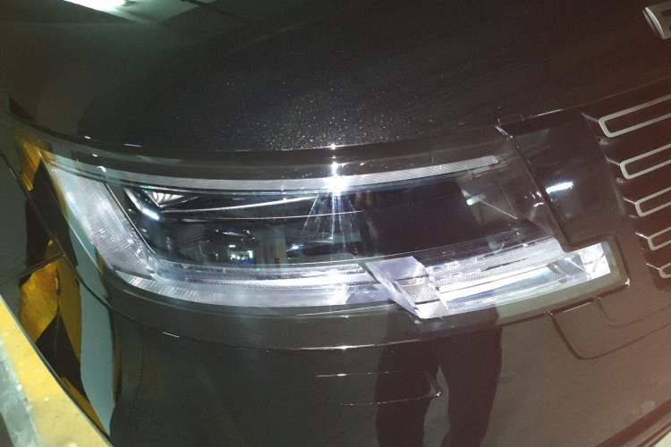 Used Land Rover Range Rover 2023 3.0 L6 360 PS Grand Edition