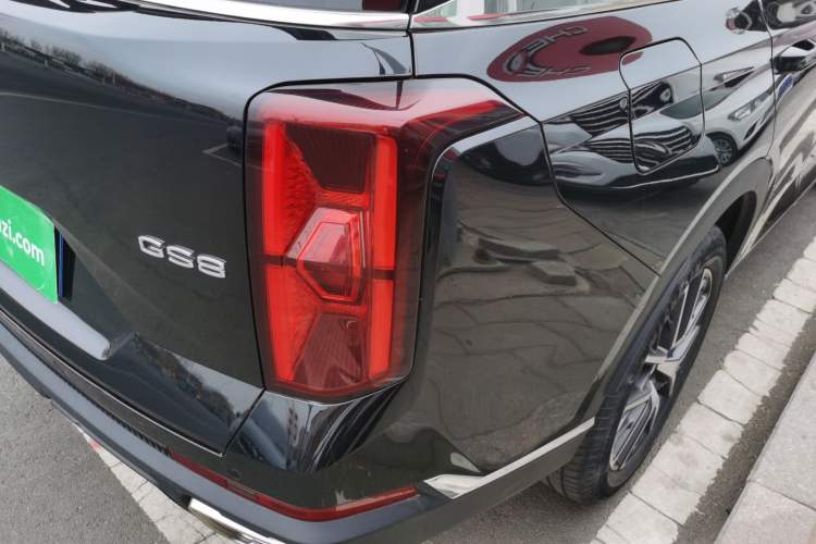 Used GAC Trumpchi GS8 2022 Linghang Series 2.0 TGDI Two-Wheel-Drive Luxury Smart Connectivity Version (7 Seats)
