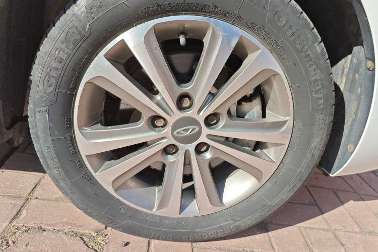 Used Chery Arrizo 3 2015 1.5L Manual High-End Version
