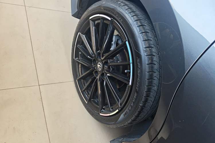 Used CHANGAN UNI-V 2024 1.5T Prestige Sport Edition
