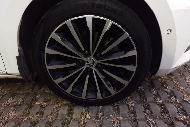 Used Skoda Superb 2016 TSI330 DSG Smart Drive Edition