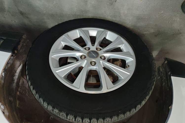 Used Haval H6 2018 Sport Edition 1.5T Automatic Two-Wheel Drive Elite Model China V Standard Left Front Wheel Hub