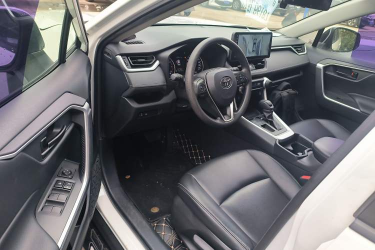 Used Toyota RAV4 2020 2.0L CVT Two-Wheel Drive Urban Edition
