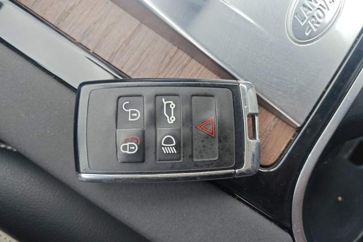 Used Land Rover Discovery Sport New Energy 2021 P300e Performance Tech Edition Vehicle Key