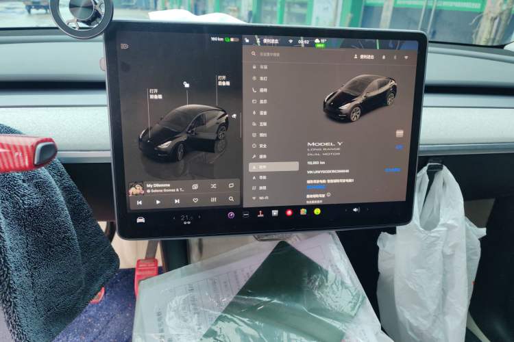 Used Tesla Model Y 2024 Long-Range All-Wheel-Drive Version