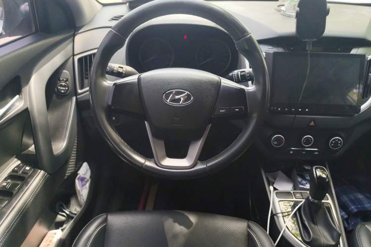 Used Hyundai ix25 2015 1.6L Automatic Two-Wheel Drive Smart GLS Trim